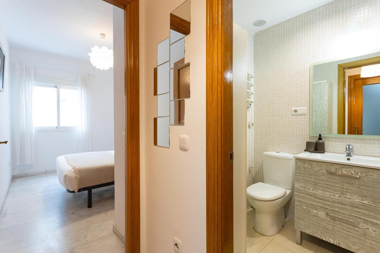 Holidays2Malaga Carrera Capuchinos Free Parking Aircon Downtown ภายนอก รูปภาพ